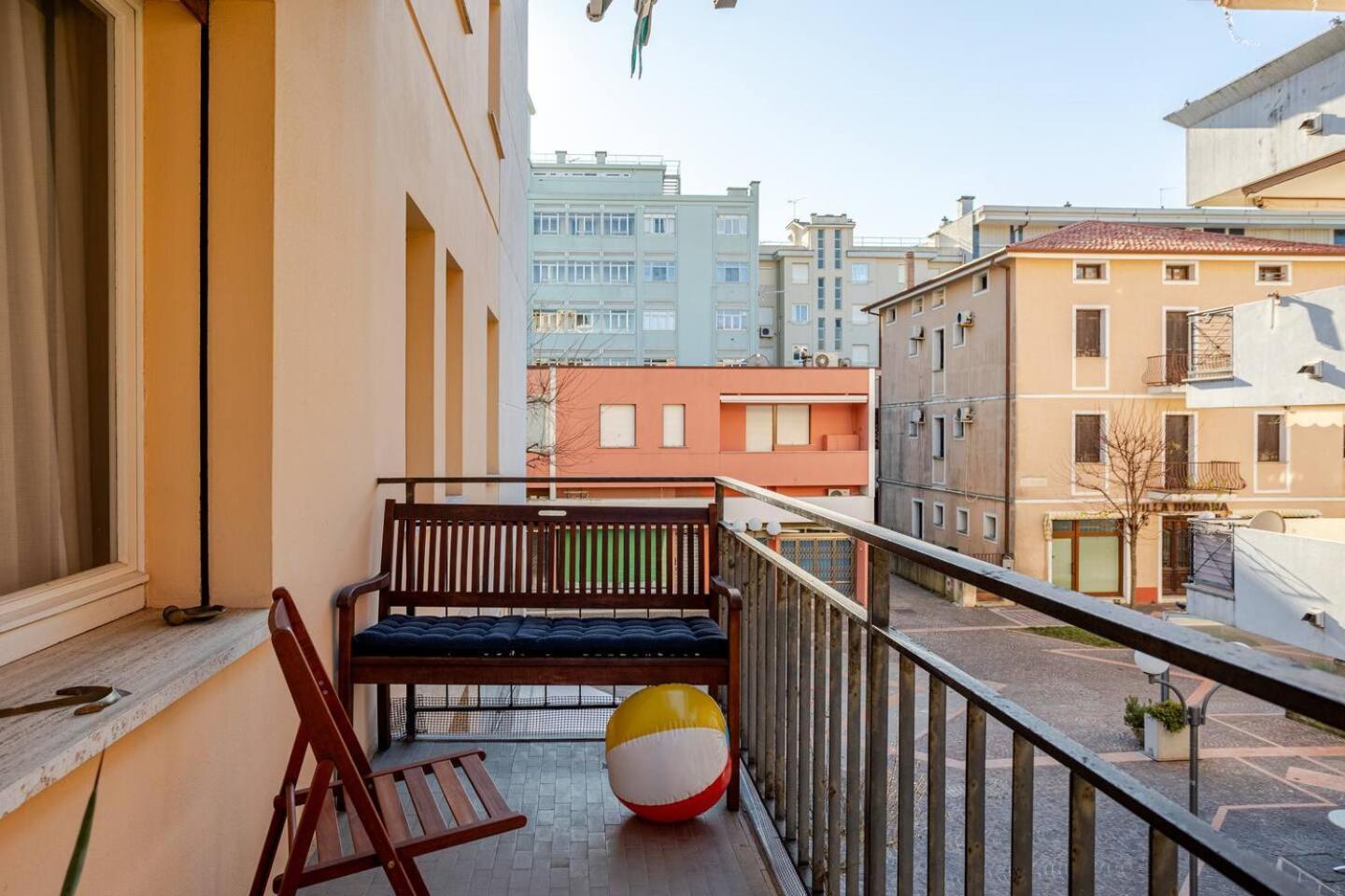 Sunny Home, Appartamento In Centro E Vicino Alla Spiaggia Grado Zewnętrze zdjęcie