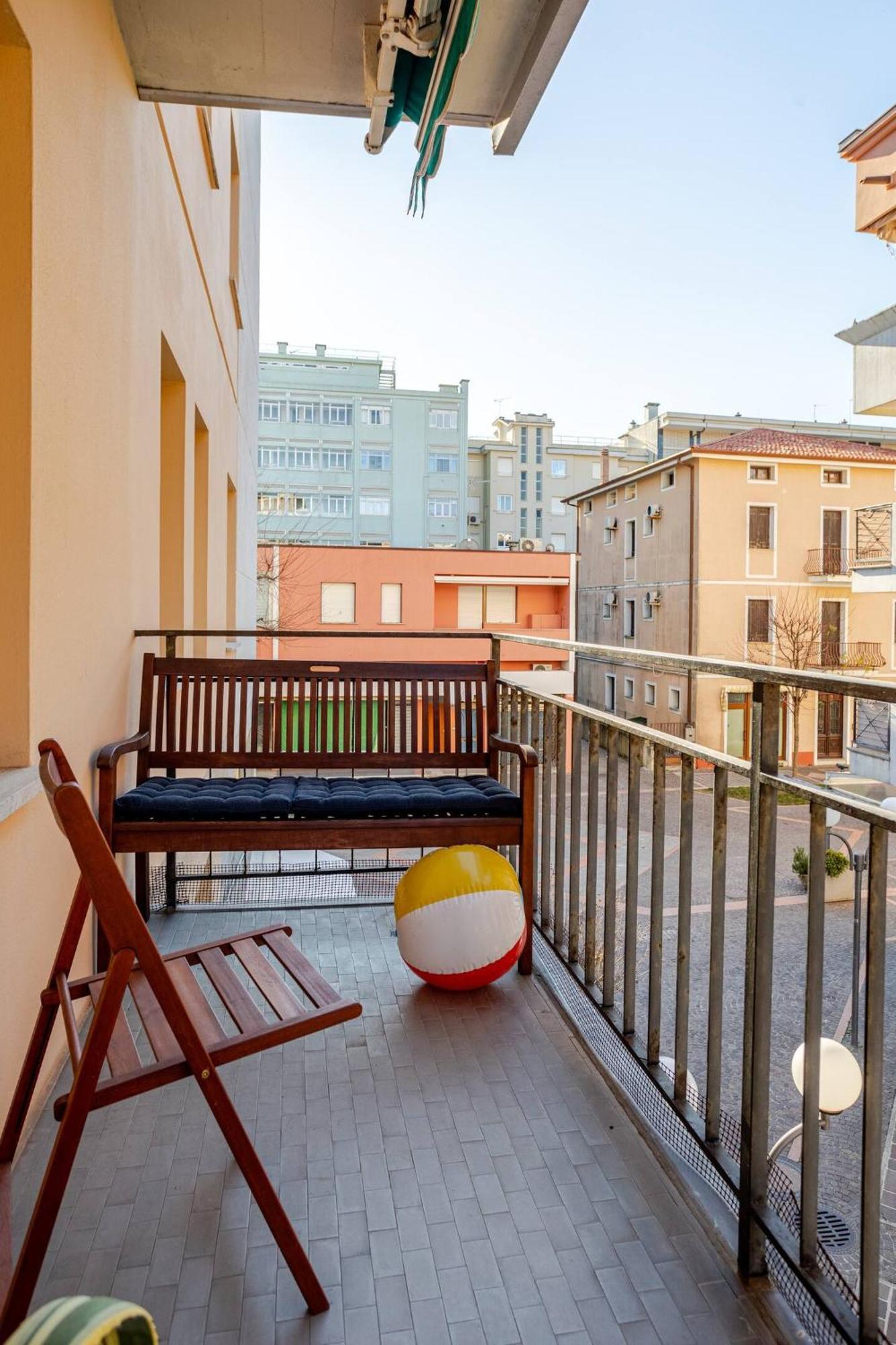Sunny Home, Appartamento In Centro E Vicino Alla Spiaggia Grado Zewnętrze zdjęcie
