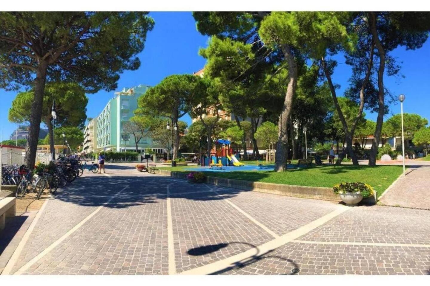 Sunny Home, Appartamento In Centro E Vicino Alla Spiaggia Grado Zewnętrze zdjęcie